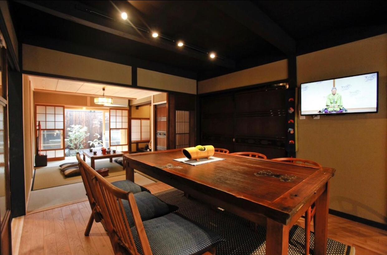 京町家の宿 三石 Kyoto Exterior photo
