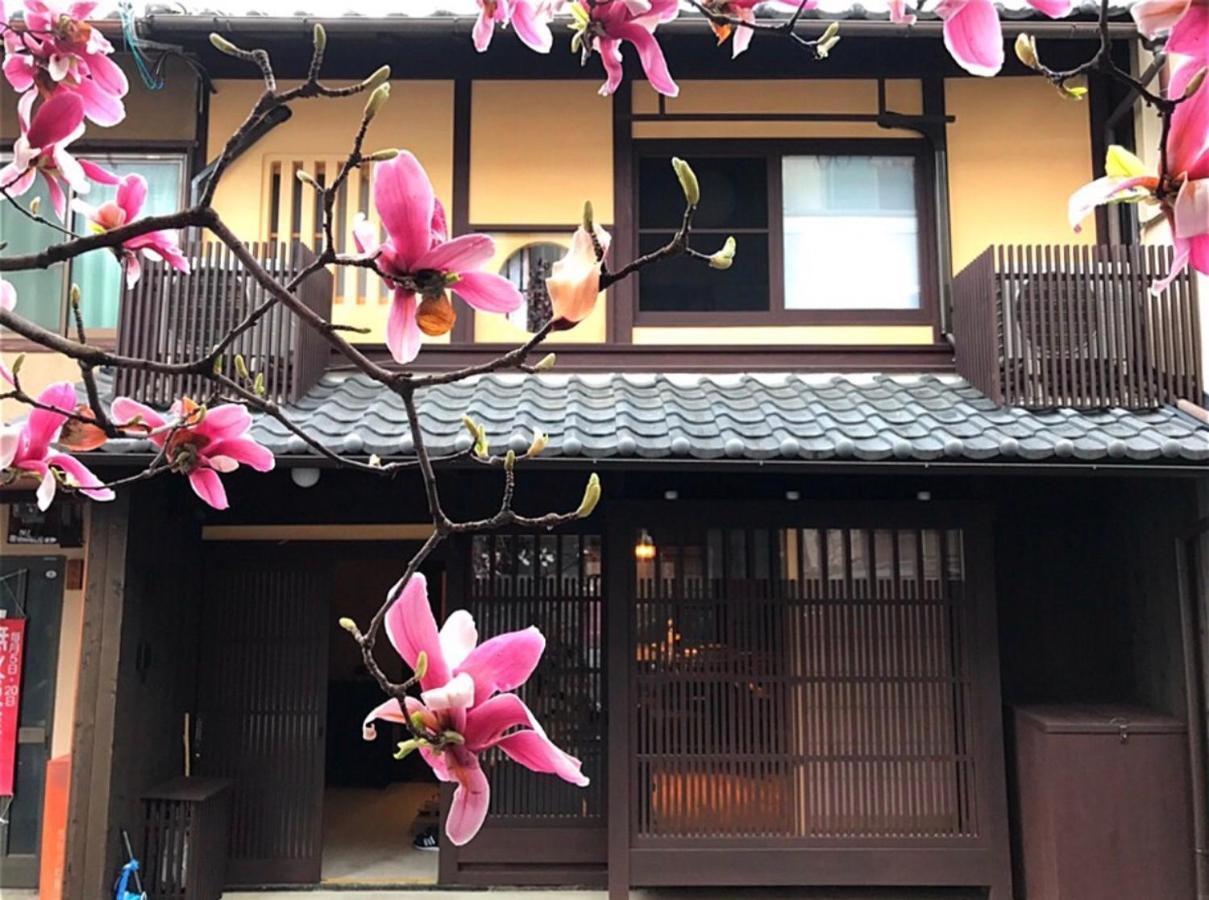 京町家の宿 三石 Kyoto Exterior photo